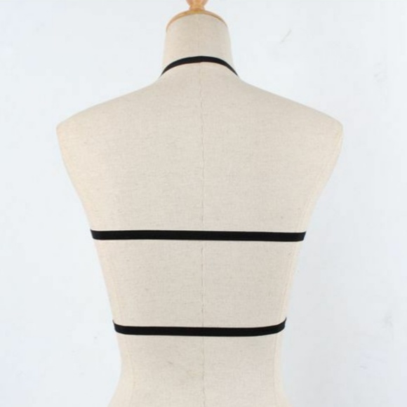 Black Strappy Hollow Cage Harness Bralette - Picture 3 of 3
